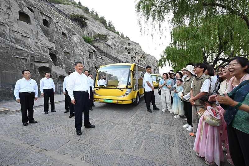 習近平在河南考察時強調 堅定信心推動高質量發展高效能治理 奮力譜寫中原大地推進中國式現代化新篇章 習近平在河南考察時強調 堅定信心推動高質量發展高效能治理 奮力譜寫中原大地推進中國式現代化新篇章